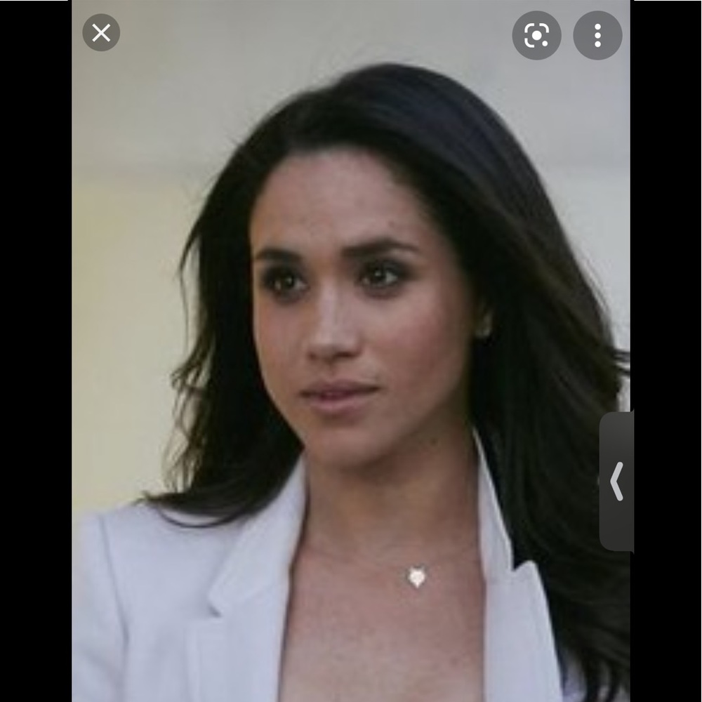Meghan Markle Suits inspired wolf necklace!